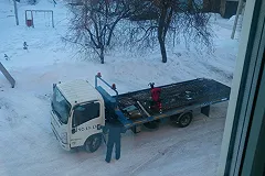 В Нижнем Тагиле эвакуатор увез детскую коляску