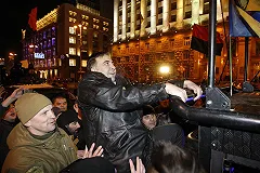 Путин сравнил Навального с «бегающим по площадям Саакашвили»