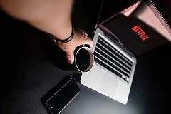 Онлайн-сервисам запретят автоматически списывать деньги за подписки