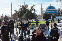 Гид спасла часть немецких туристов во время теракта в Стамбуле