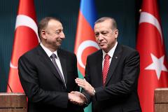 Президент Азербайджана отозвал генконсулов в Екатеринбурге и Санкт-Петербурге