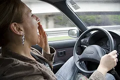 Российские ученые изобрели прибор, не дающий заснуть за рулем