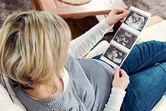 Суррогатная мать в Курганской области хочет отдать ребенка «в хорошие руки»