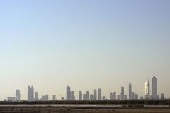 Российской модели грозит арест за смелую съемку на крыше небоскреба в Дубае