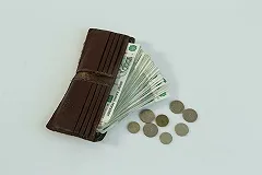 Свердловчанин сменил фамилию, чтобы не платить по долгам