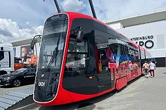 В Екатеринбург привезли первые трёхсекционные трамваи. Их направят в Академический