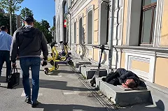 Первый город в Свердловской области готовится полностью запретить самокаты