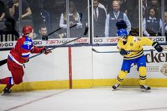 Российская хоккейная молодежка обыграла шведов в полуфинале ЧМ
