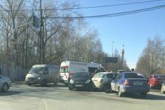 ДТП с участием трех автомобилей произошло на перекрестке Блюхера — Гагарина