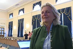 Экс-глава МИД Австрии презентует в Екатеринбурге «Реквием по Европе»