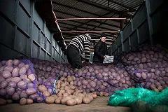 Добровольцы, побывавшие в Донбассе, просят помощи: «Там гуманитарная катастрофа»