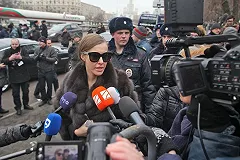 Инициатор проверки фото Собчак заподозрил ее в пропаганде гомосексуализма