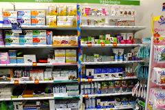 Кабмин отверг идею разрешить продажу лекарств в продуктовых магазинах