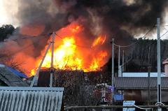 Два садовых дома сгорели накануне в СНТ «Заря» в Екатеринбурге