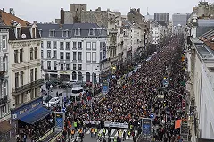 В Париже прошел марш единства в память о погибших в терактах