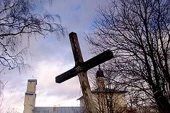 В Екатеринбурге пермяк решил сам выкопать могилу и похоронить друга бесплатно