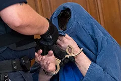 Женщину и ее дочь-подростка зарезали в Челябинской области