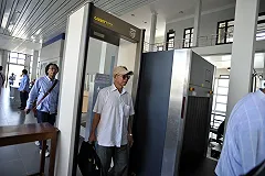 В екатеринбургское метро вернули рамки металлоискателей