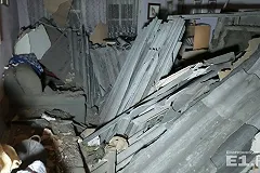 На Уралмаше обрушилась крыша жилого дома