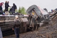 Пассажирский поезд сошел с рельсов в Волгоградской области (ВИДЕО)