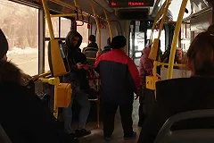 Екатеринбуржец пожаловался на валидатор, снявший с него за поездку в автобусе более 100 рублей