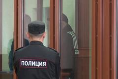Облсуд не признал бандой троицу, ограбившую под дулом пистолета в Екатеринбурге ювелирный магазин