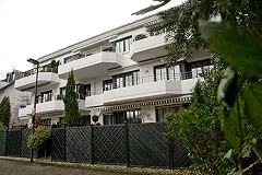 Девушка второго пилота упавшего A-320 заявила о своей беременности