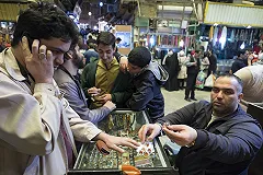 Иранцам запретили делать татуировки и модные прически