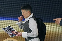 Савченко назвала журналистов шакалами и собаками