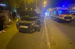 Погибли двое пешеходов: на Уралмаше 79-летний водитель влетел в остановку