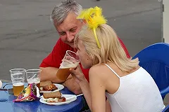 Оксфордский словарь пополнили тысячей неологизмов