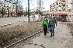 Биктуганов рассказал, продлят ли из-за коронавируса школьные каникулы