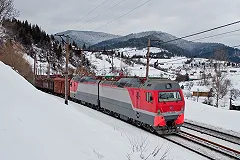 «Уральские локомотивы» представили РЖД первый электропоезд «Ласточка-Премиум»