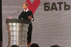 Тимошенко: Киев наводнили крымообразные человечки в штатском — десятки тысяч