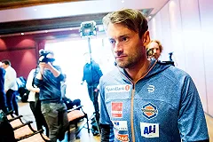 Норвежцы подселили в отель сборной России заразного лыжника