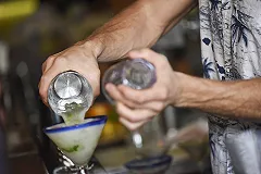 Отца ребенка, отравившегося наркотиками в Москве, уволили с работы