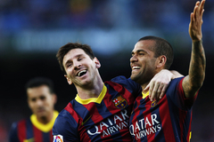 Защитник «Барселоны» съел брошенный в него банан