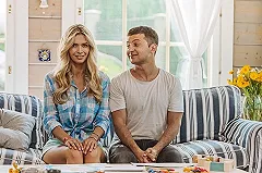 В Москве митингуют против фильма «8 лучших свиданий» с Зеленским