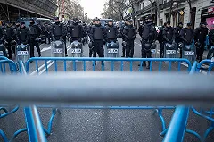 На форму полицейских в Мадриде повесят видеокамеры