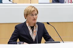 Сенаторы предложили ввести в России платную регистрацию всех мобильников