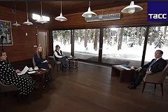 Медведев высказался о перспективах введения четырехдневной рабочей недели