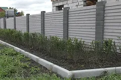 Житель Челябинска выкопал 200 кустов в центре города и высадил на своем участке