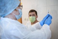 Екатеринбуржцев попросили поставить прививку от гриппа до 1 октября