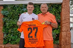 СМИ: После невыхода клуба в Премьер-лигу в ФК «Урал» прошли громкие отставки