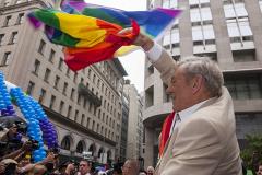 Ярош прокомментировал свое фото в цветах ЛГБТ-флага