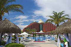 В Турции из-за оттока туристов выставили на продажу 1300 отелей