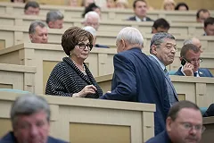 Сенатор осудила недовольных прожиточным минимумом: «Не забывайте ужасы войны»