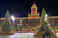 Известные фигуристы выступят на открытии катка на главной площади Екатеринбурга