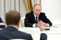 Путин наградил спасшую детей на Сямозере школьницу