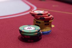 Выигравший в покер 30 млн рублей чебоксарец объявлен в розыск